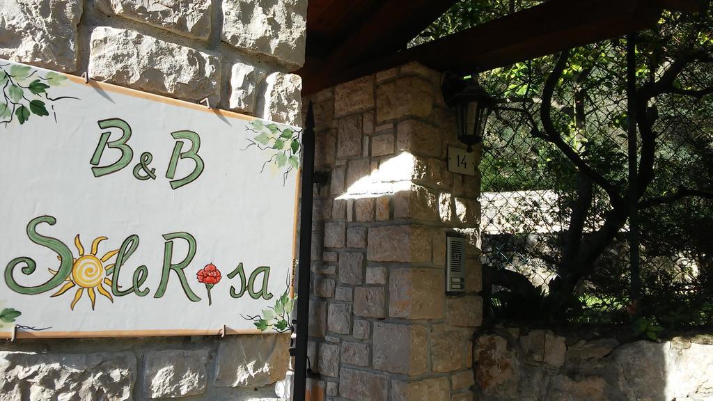 Solerosa Panzió Fondi Kültér fotó